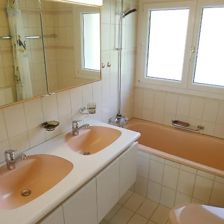 Holiday Home Maissen بيت للعطل *