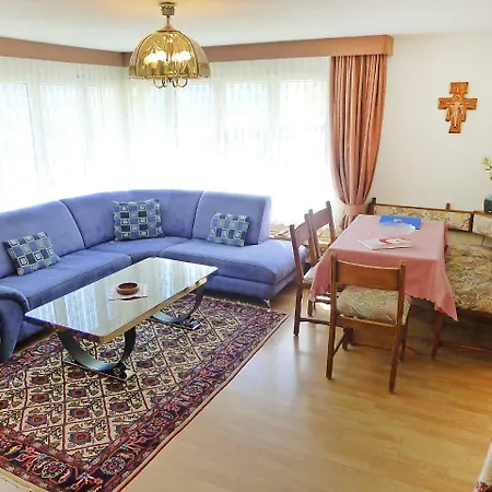 Holiday Home Maissen بيت للعطل *